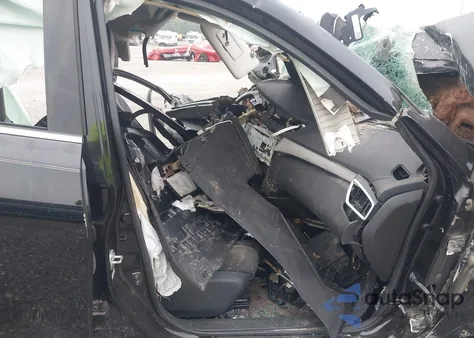 2014 Nissan Rogue Sv z USA, uszkodzony, nr VIN 5N1AT2MT0EC842995